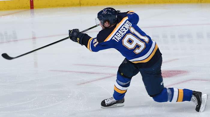 vladimir-tarasenko-blues-stanleycup.jpg